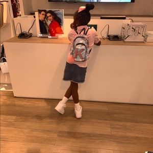 Meet your Posher, Jay